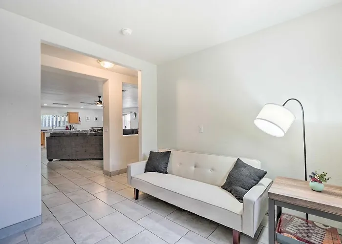 2 Mi To State Farm Stadium! Family-friendly Vakantiehuis Phoenix